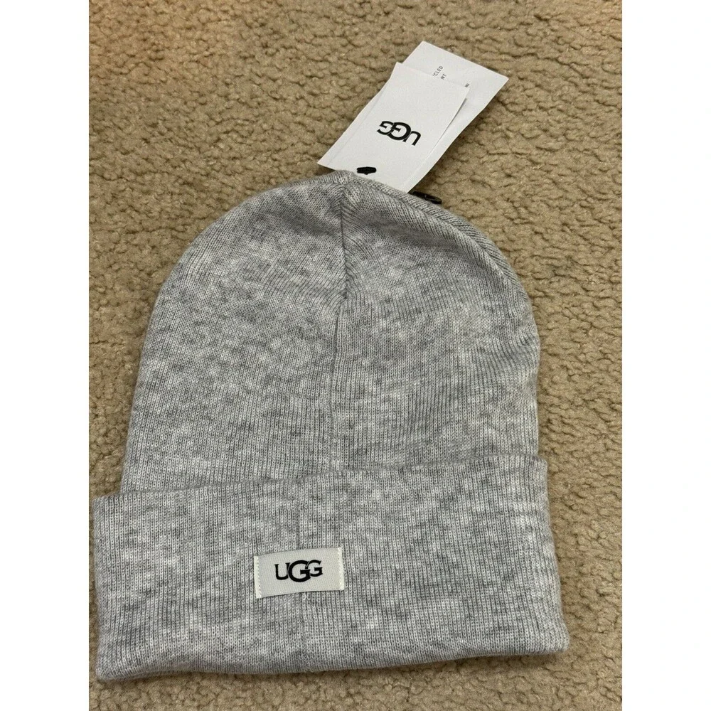 NWT UGG Men’s Oversize Cuff Beanie Knit Hat Light Gray O/S 17541